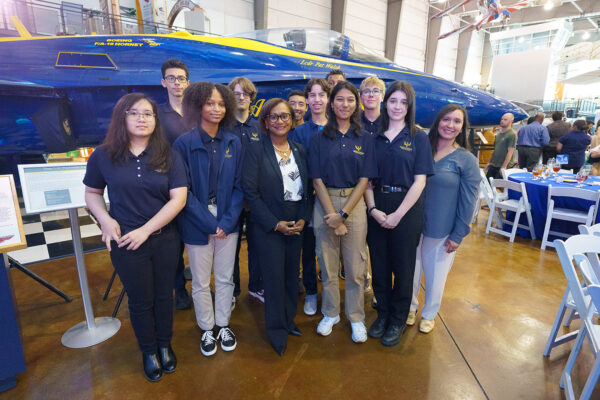 director-vanessa-wyche-rising-aviation-students